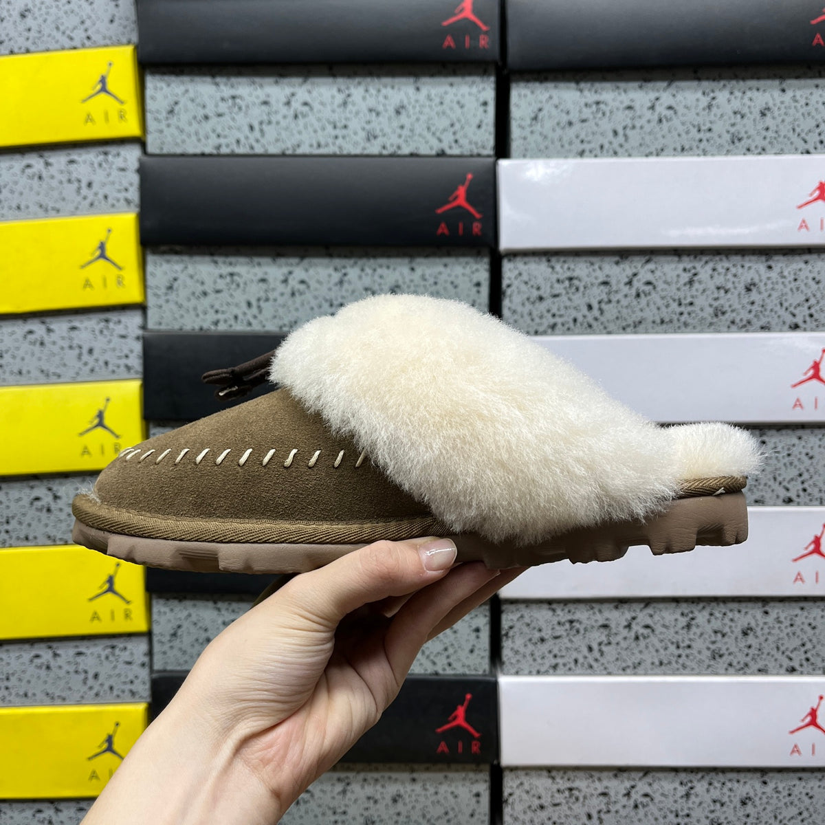UGG Boots – Light Copper | Style 1180370