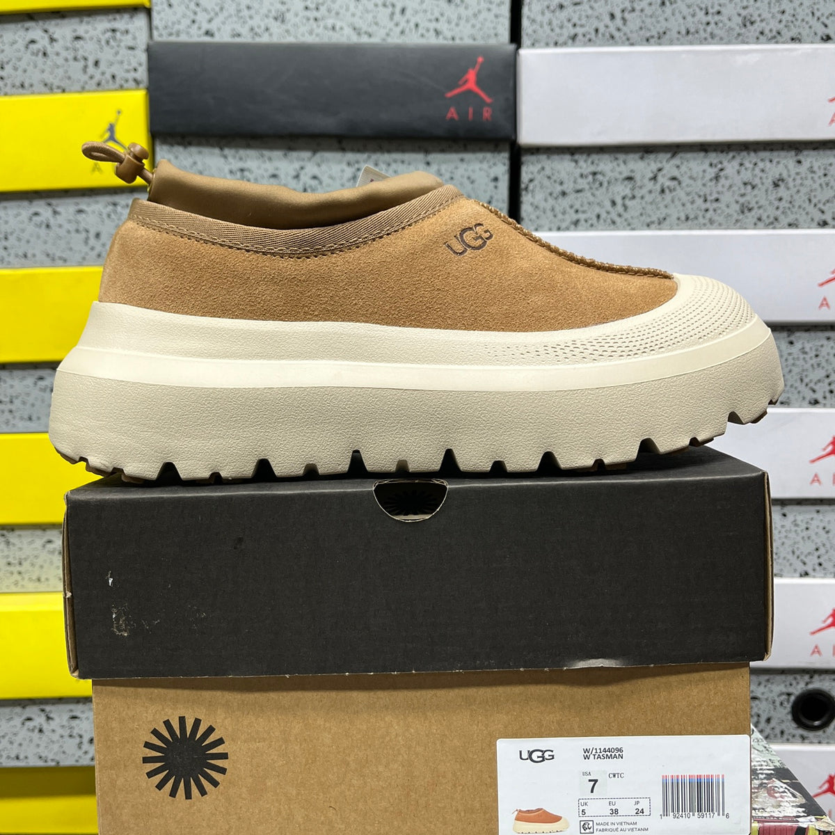 UGG Chunky Slip-On Shoes – Chestnut & Cream