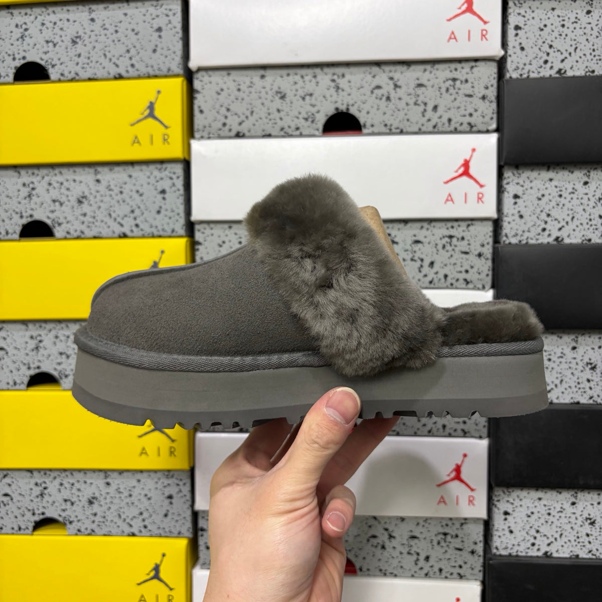 UGG Platform Slippers in Gray with Fluffy Collar – 3 cm