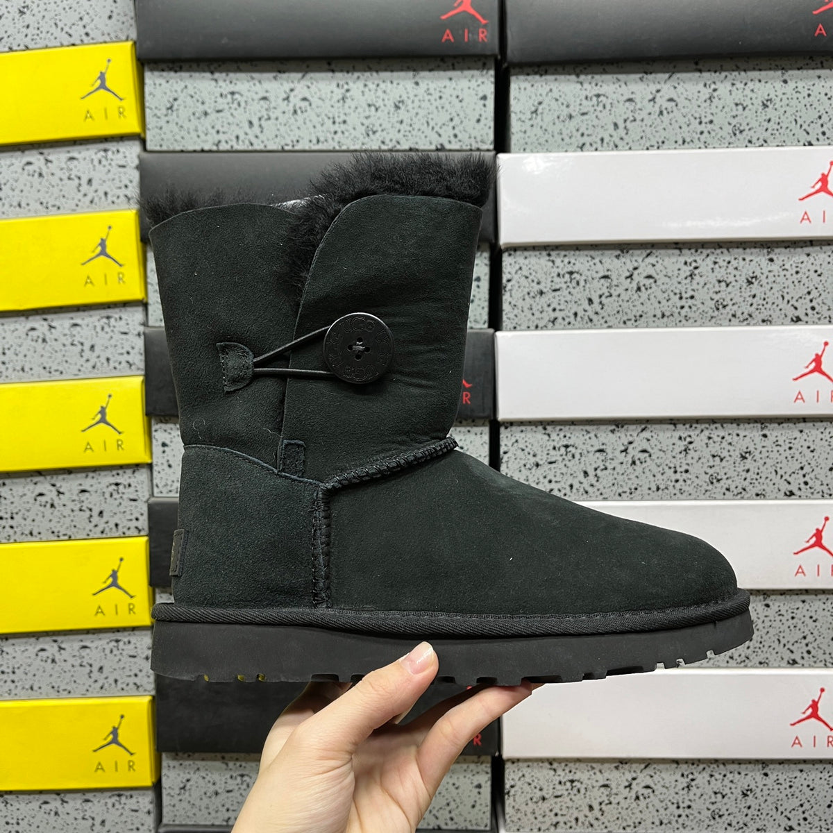 UGG Bailey Button II Boots – Black
