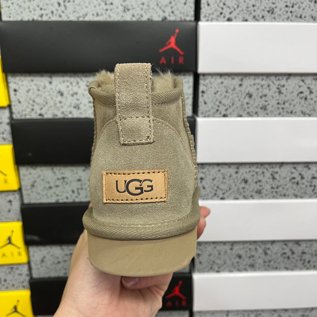 UGG Mini Ankle Boots – Brown | W1116109