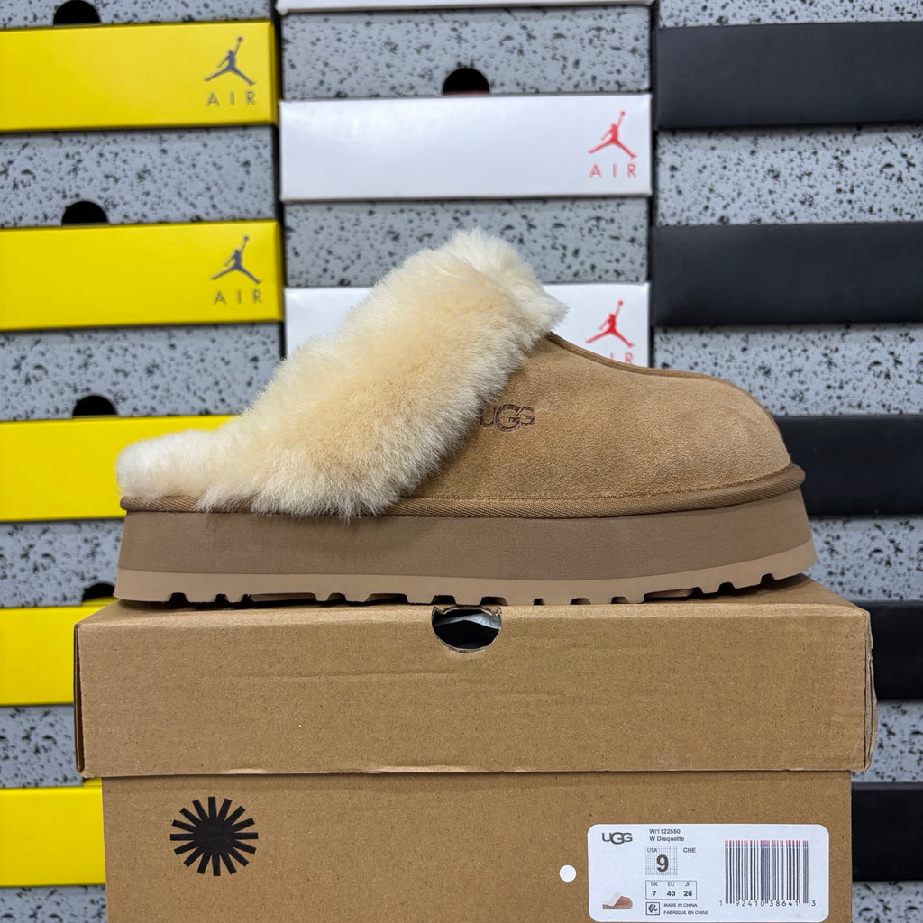 UGG Platform Slippers in Chestnut with Fluffy Collar – 3 cm