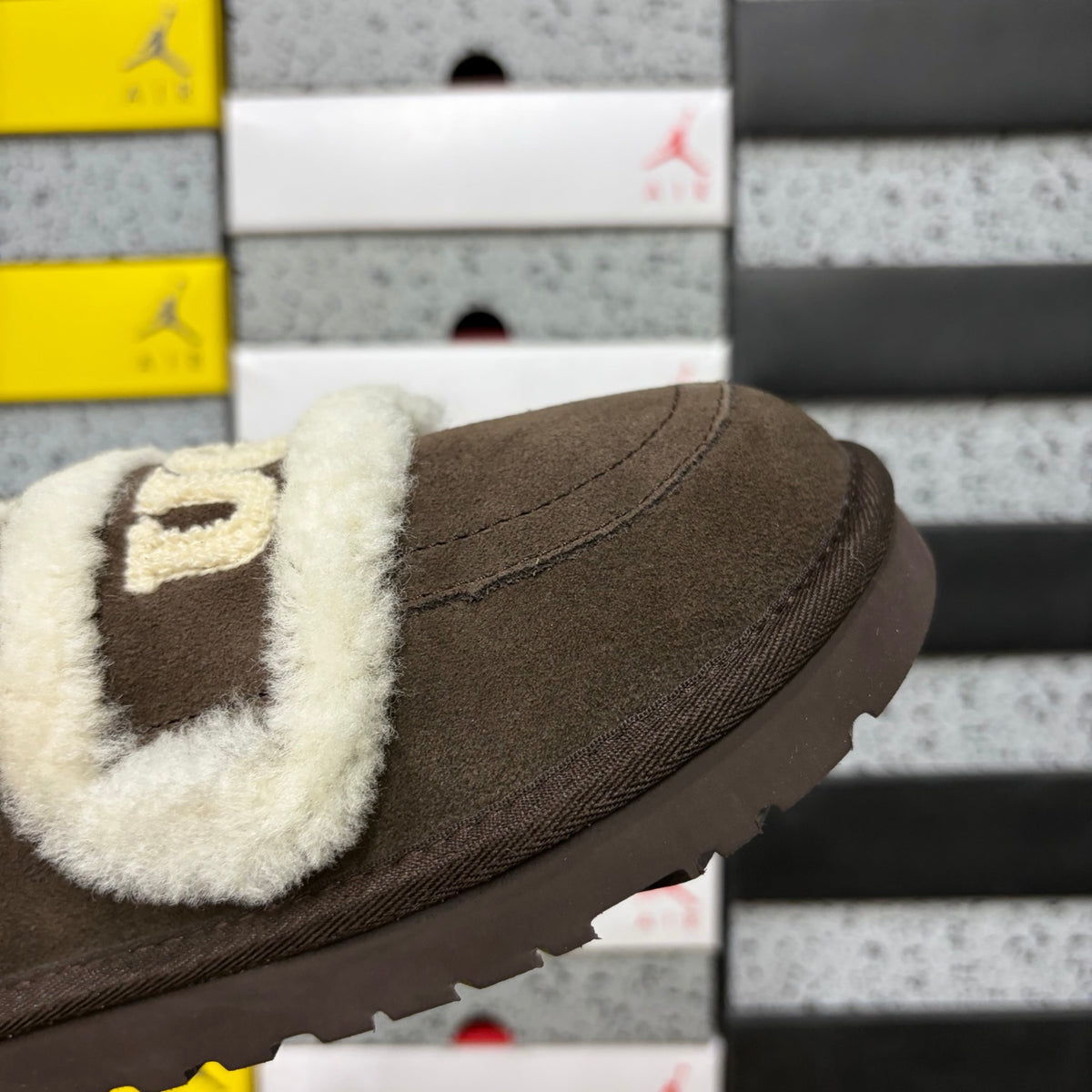 UGG Embroidered Mule Slippers – Chocolate | 5095