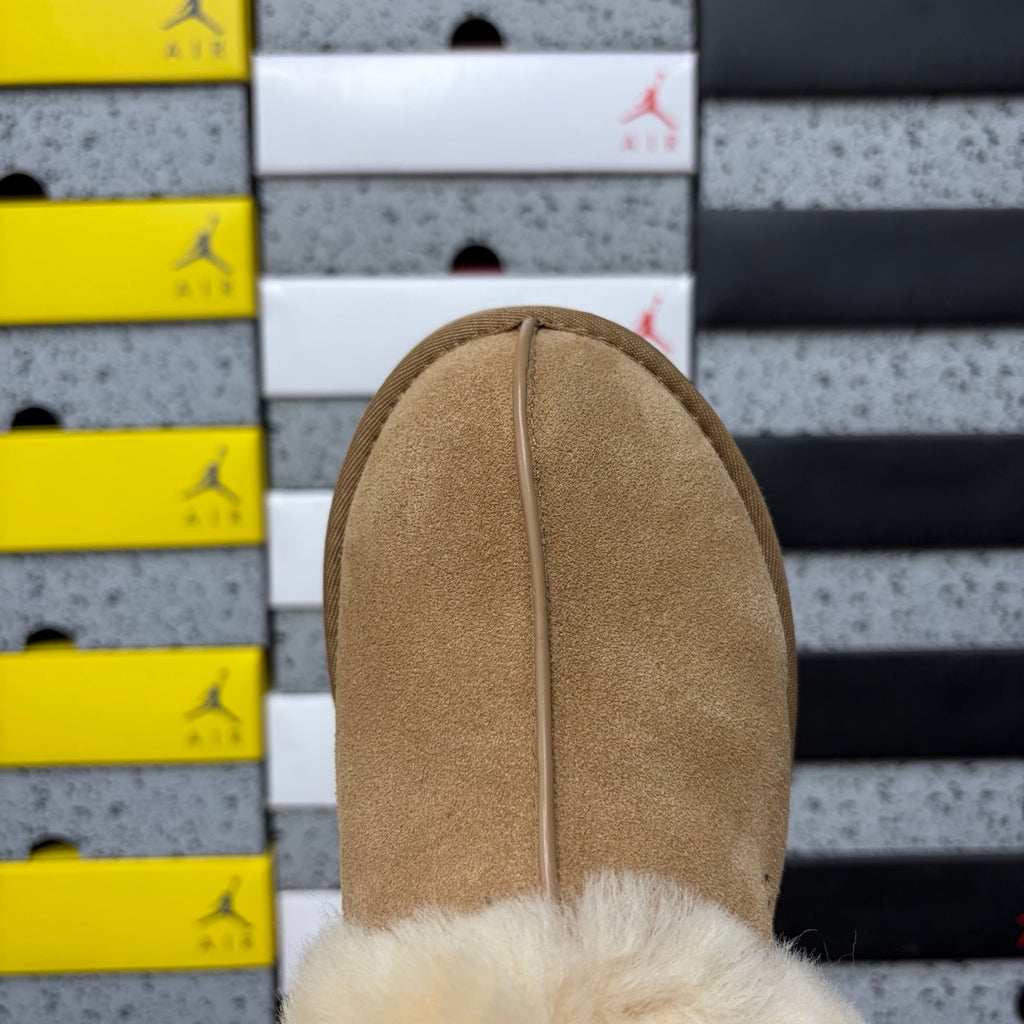 UGG Platform Slippers in Chestnut with Fluffy Collar – 3 cm